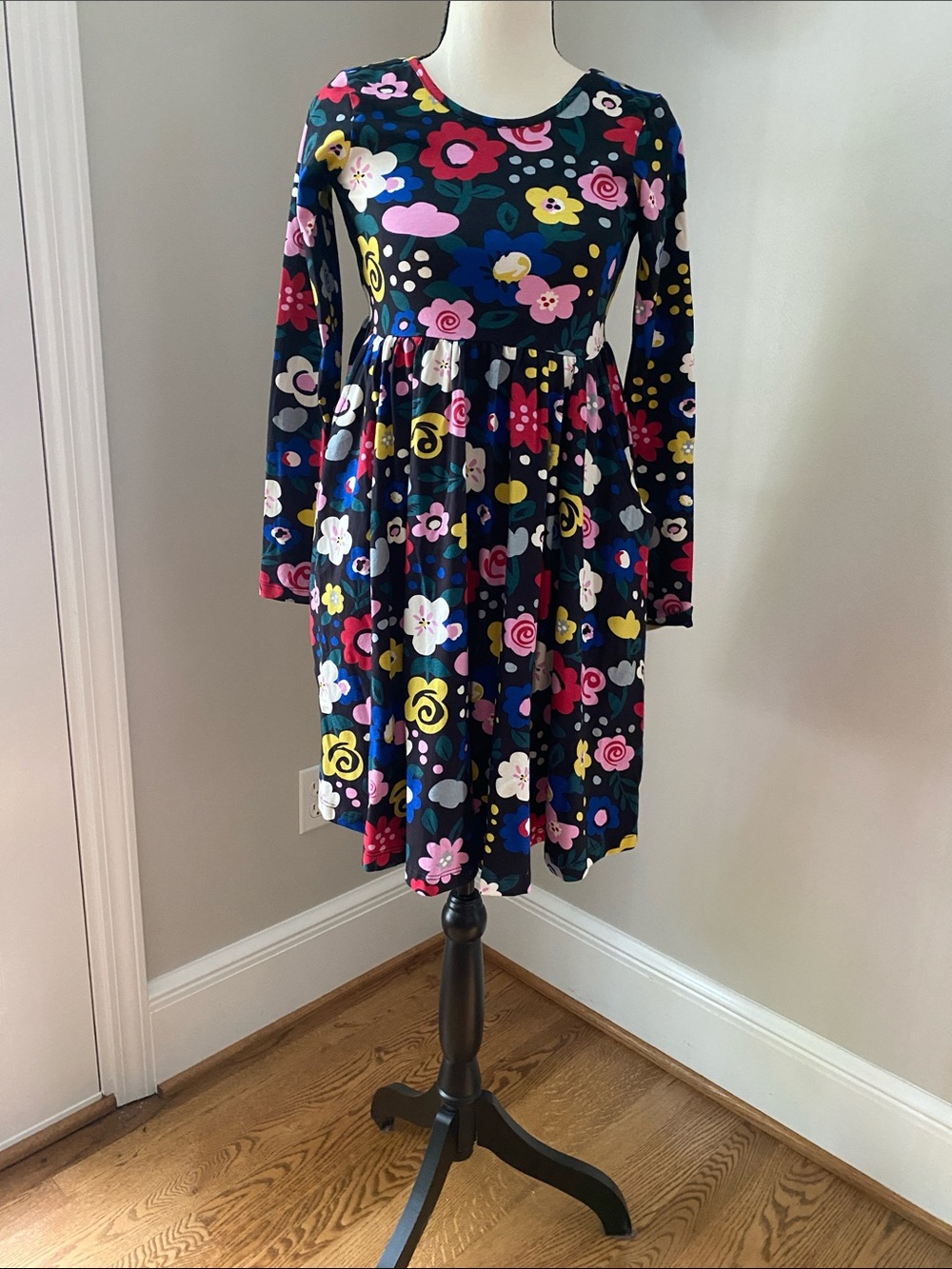 NWOT Hannah Anderson size 10 flowered long sleeve dress cotton pockets comfort